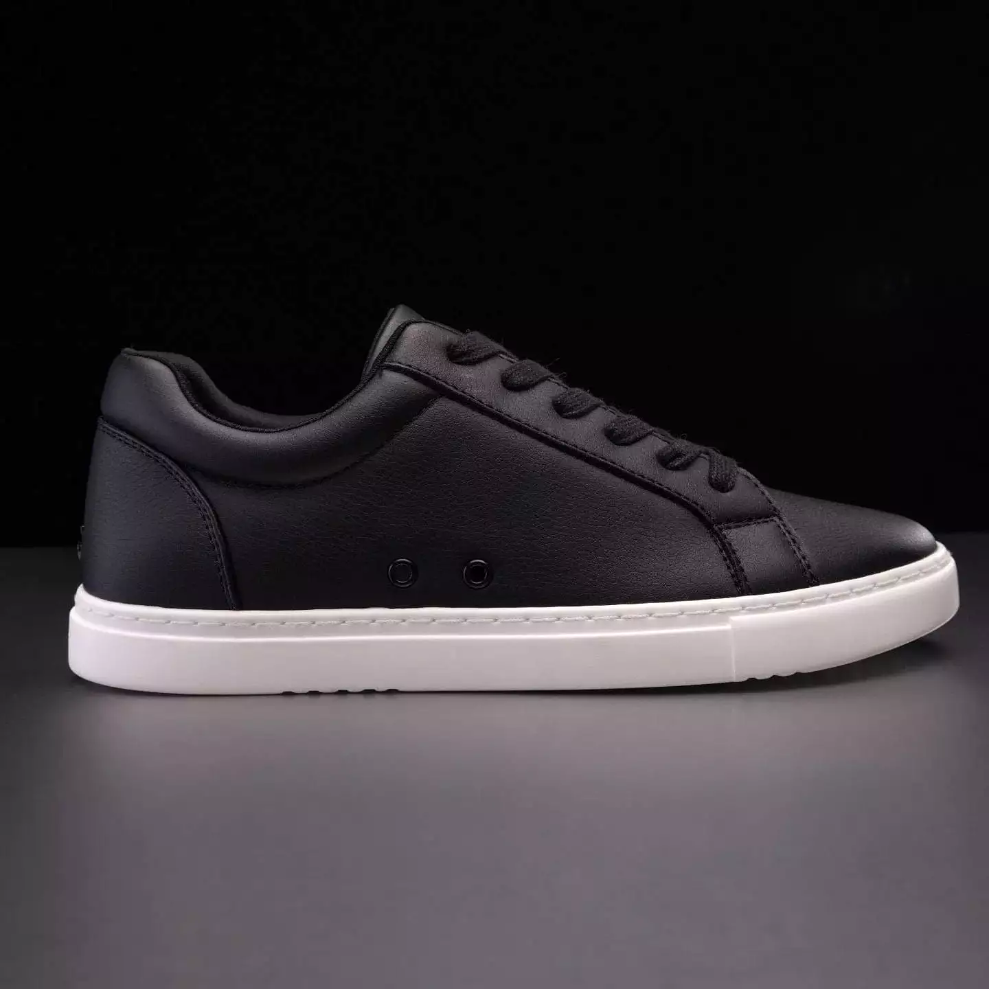 Fuego - Low Top Black