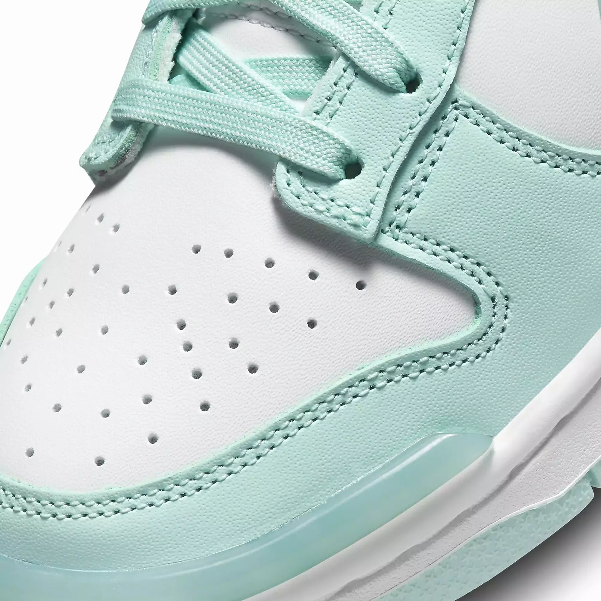 WMN'S DUNK LOW TWIST 'SUMMIT WHITE/JADE ICE'