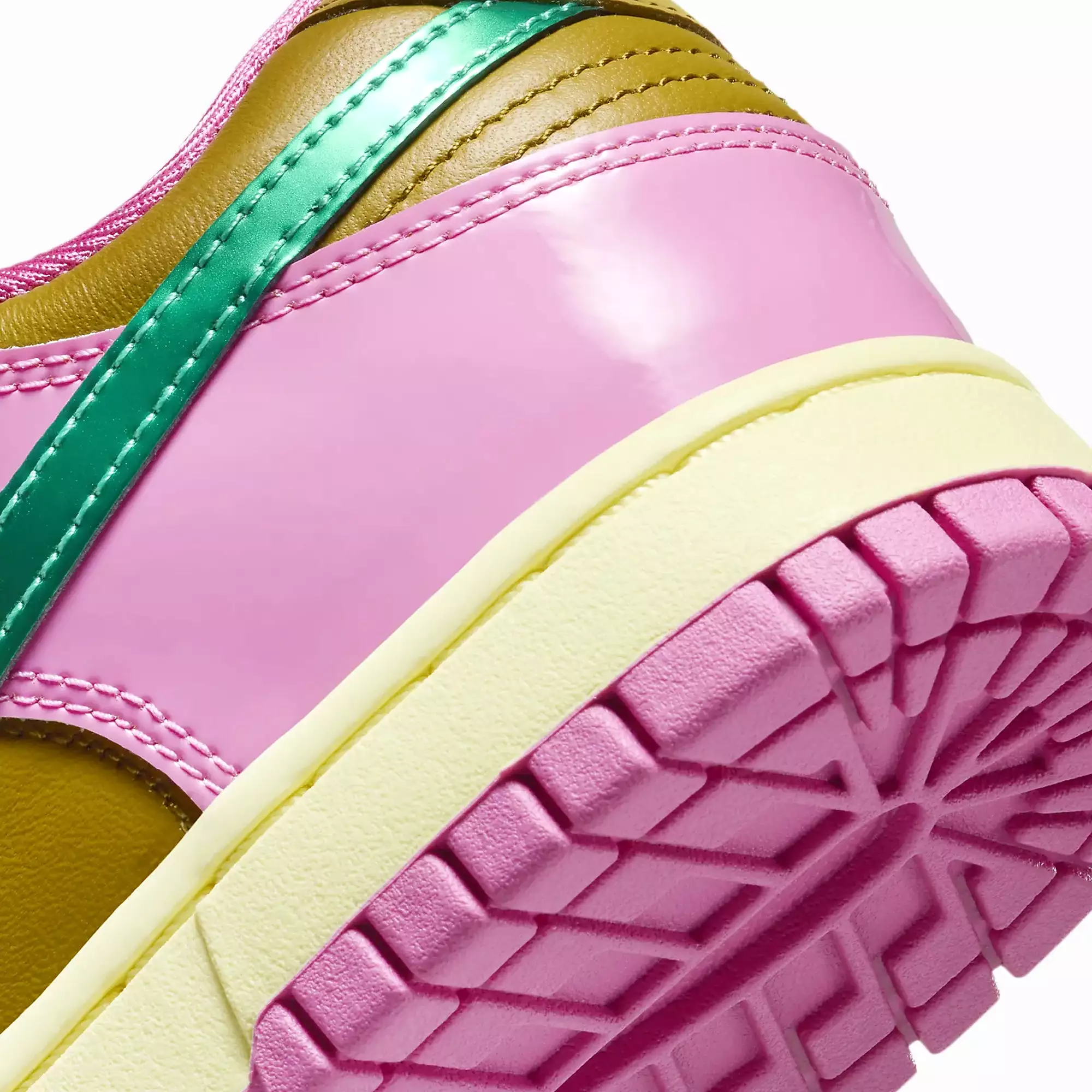 WMN'S DUNK LOW X PARRIS GOEBEL 'PLAYFUL PINK/MULTI-COLOR-BRONZINE'