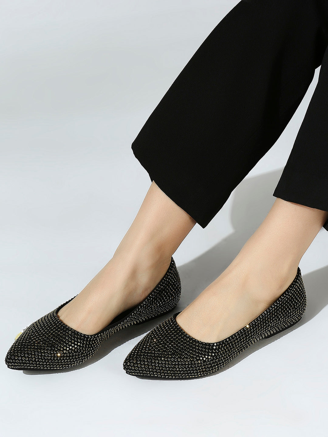 Women Black-Coloured Embellished Ballerinas Flats